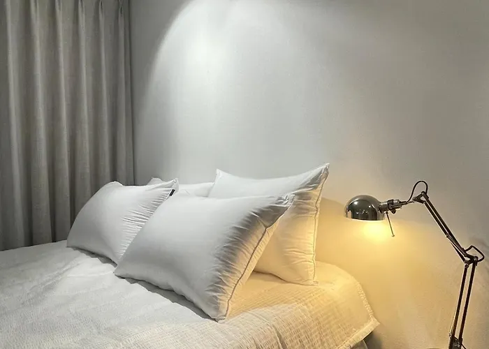Gyeol - 3min To Hongdae, New Renovated, Free Parking Appartement